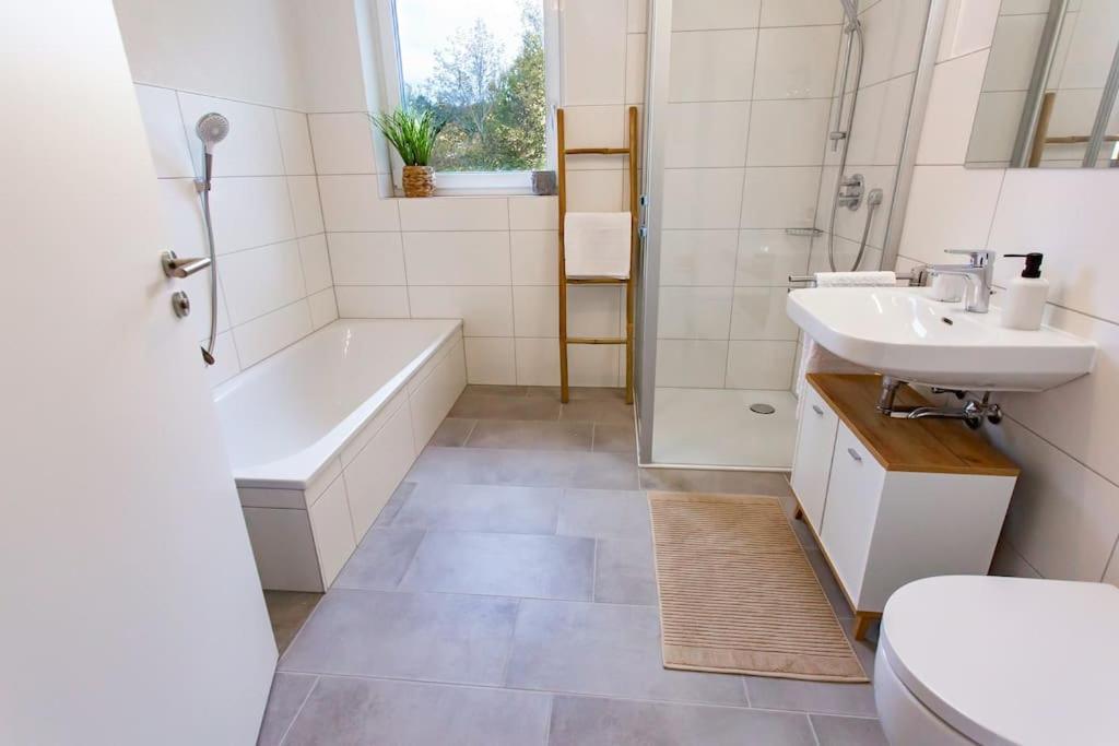 Grosse Cozy 4-Zi-Whg Mit Balkon Naehe Europa Park Und Rulantica Leilighet Lahr  Eksteriør bilde
